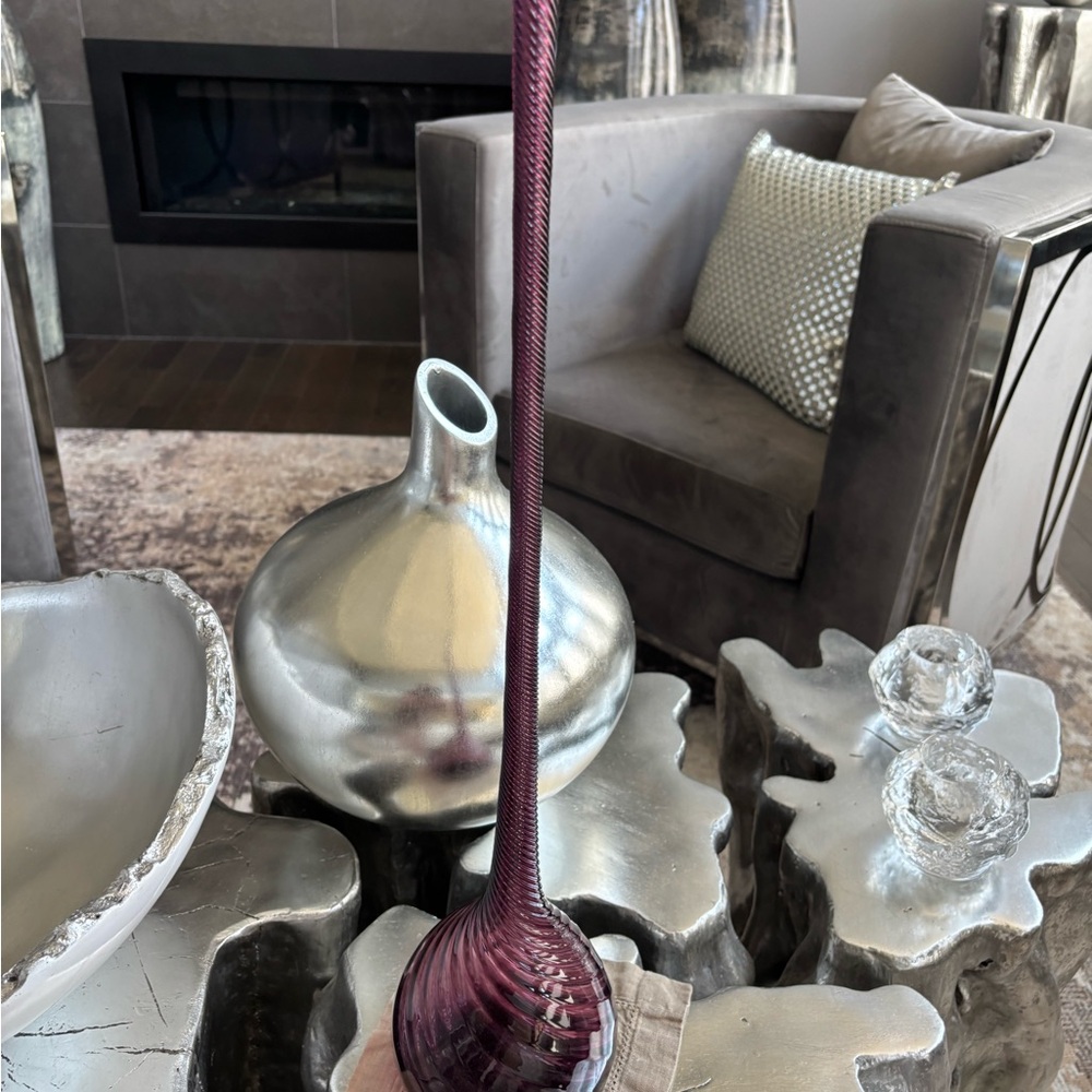 This is a stunning rare find vintage 1960s blown plum colour art glass vase